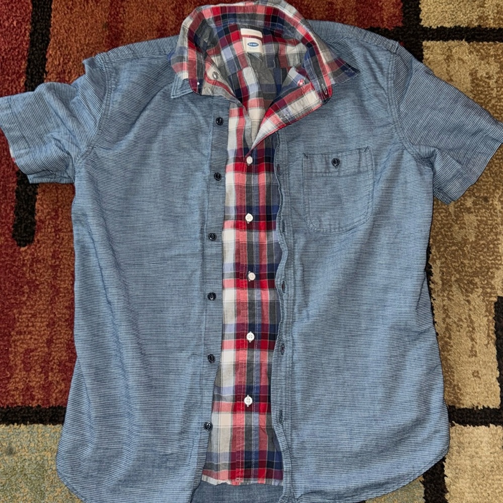 BUNDLE of 2 Men’s Old Navy Button‎ down short sleeve